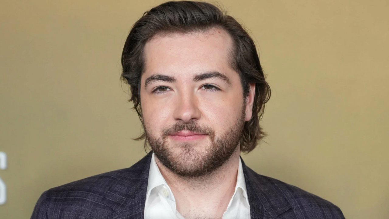 Daredevil: Born Again, le foto dal set svelano il personaggio di Michael Gandolfini