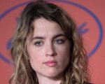 Adèle Haenel contro l'industria francese: 'Faranno di tutto per difendere gli stupratori Polanski e Depardieu'