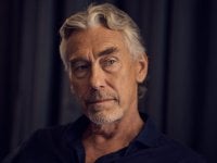 Andor, Tony Gilroy ha sospeso il suo lavoro sulla Stagione 2 per lo sciopero degli sceneggiatori