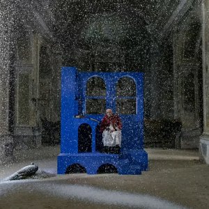 La divina cometa: Peppe Servillo in una scena del film