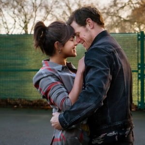 Love Again: Priyanka Chopra Jonas, Sam Heughan in una scena