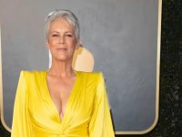 La casa dei fantasmi: Jamie Lee Curtis irriconoscibile nei panni di Madame Leota (FOTO)