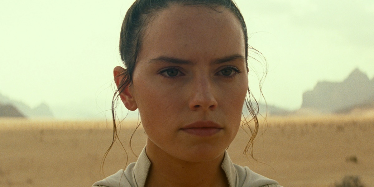 Daisy Ridley star del thriller Cleaner diretto da Martin Campbell