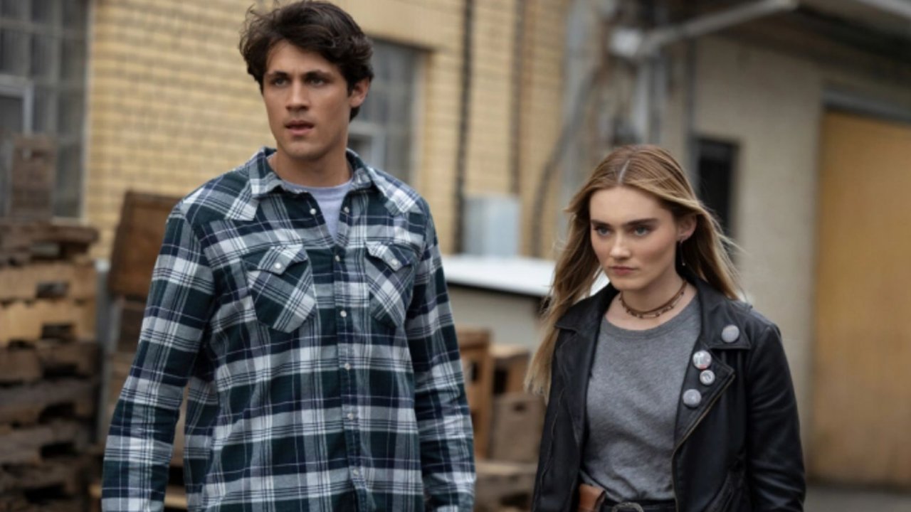 The Winchesters cancellata da The CW, Jensen Ackles e i fan in campo per salvare il prequel