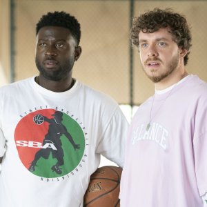 White Men Can't Jump: Sinqua Walls, Jack Harlow in una scena del film