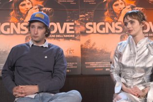 Signs Of Love: Hopper Jack Penn e Zoe Blue