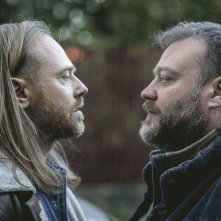 Vivere non è un gioco da ragazzi: Francesco Matrorilli e Stefano Fresi in una scena della serie Rai