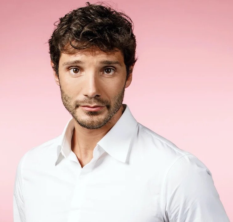 Stefano De Martino in uno scatto professionale