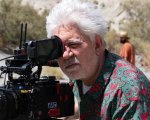 Pedro Almodóvar attacca Trump: 'Passerai alla storia come una catastrofe'