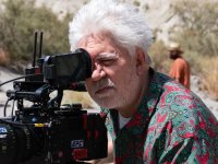 Pedro Almodóvar attacca Trump: 'Passerai alla storia come una catastrofe'