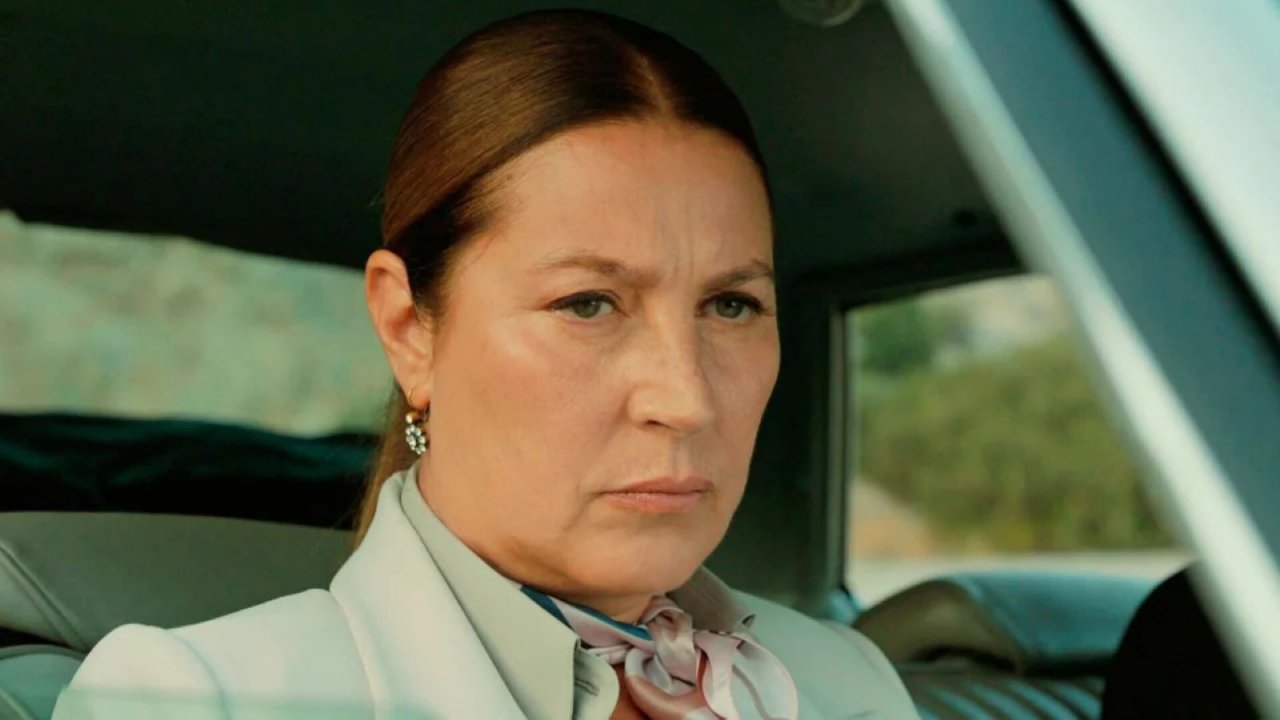 Terra Amara, anticipazioni trama del 18 maggio: la scuola elementare Behice Hekimoglu divide Fekeli e Hunkar