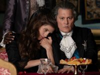 Jeanne du Barry - La favorita del re, la recensione: la Versailles pop di Maïwenn (e Johnny Depp)