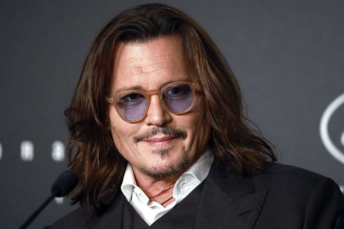 johnny depp sta vivendo la sindrome del nido vuoto ho un ritratto di mia figlia lily rose ancora incompleto