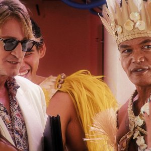 Pacifiction - Un mondo sommerso, Benoit Magimel in una scena