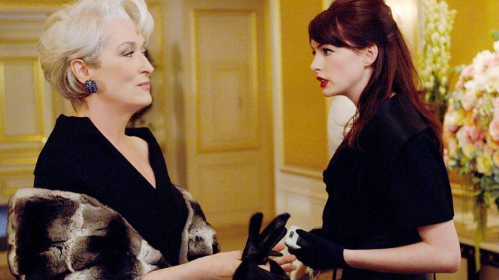 Il diavolo veste Prada, stasera su Canale 5: trama e cast del cult con Meryl Streep