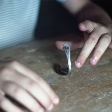 Le proprietà dei metalli: una scena del film