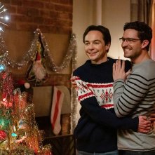 Spoiler Alert: Jim Parsons e Ben Aldridge in una scena natalizia