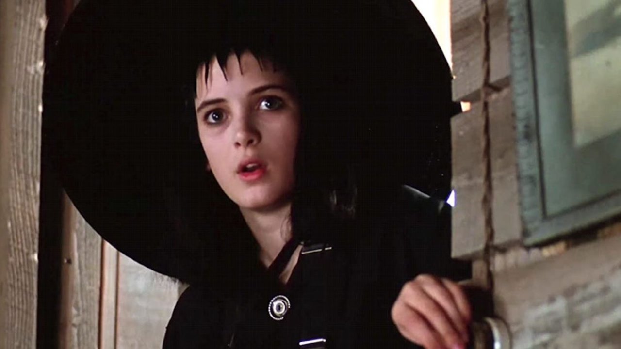 Beetlejuice 2: Winona Ryder di nuovo nei panni di Lydia Deetz nelle prime foto dal set