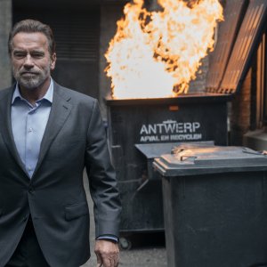 Fubar: Arnold Schwarzenegger in una scena della serie