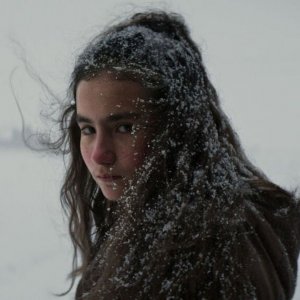 About Dry Grasses: una scena del film