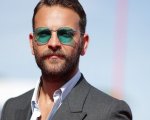 Alessandro Borghi: la dolcezza del neo papà e il significato di Helma, il nome dato al figlio (FOTO)
