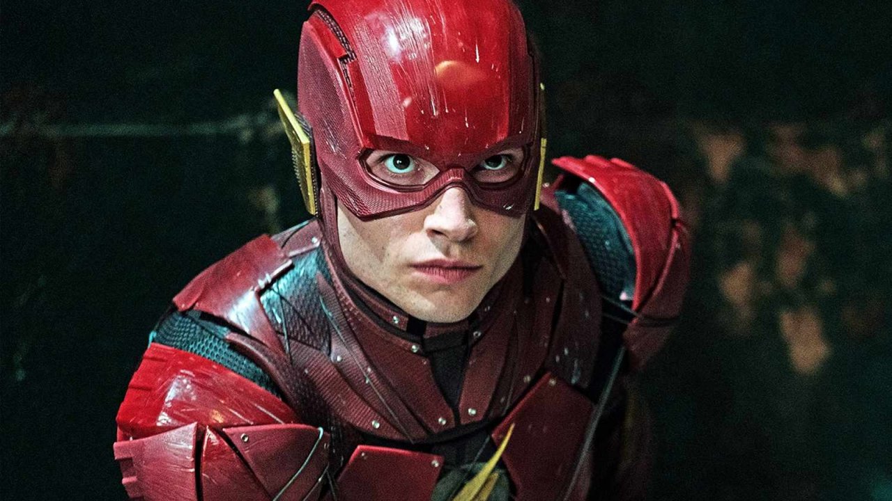 The Flash: una nuova foto del film svela dei dettagli del costume inedito