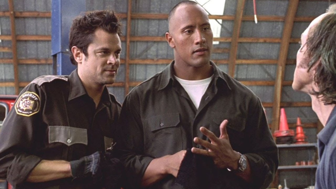 A testa alta stasera su TV8: trama e cast del film con Dwayne Johnson