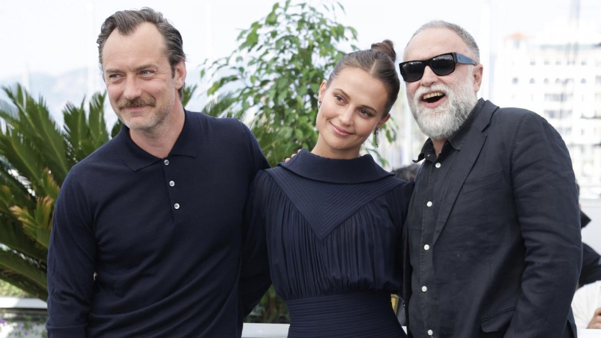 Firebrand, l'incontro stampa a Cannes 2023 con Jude Law e Alicia