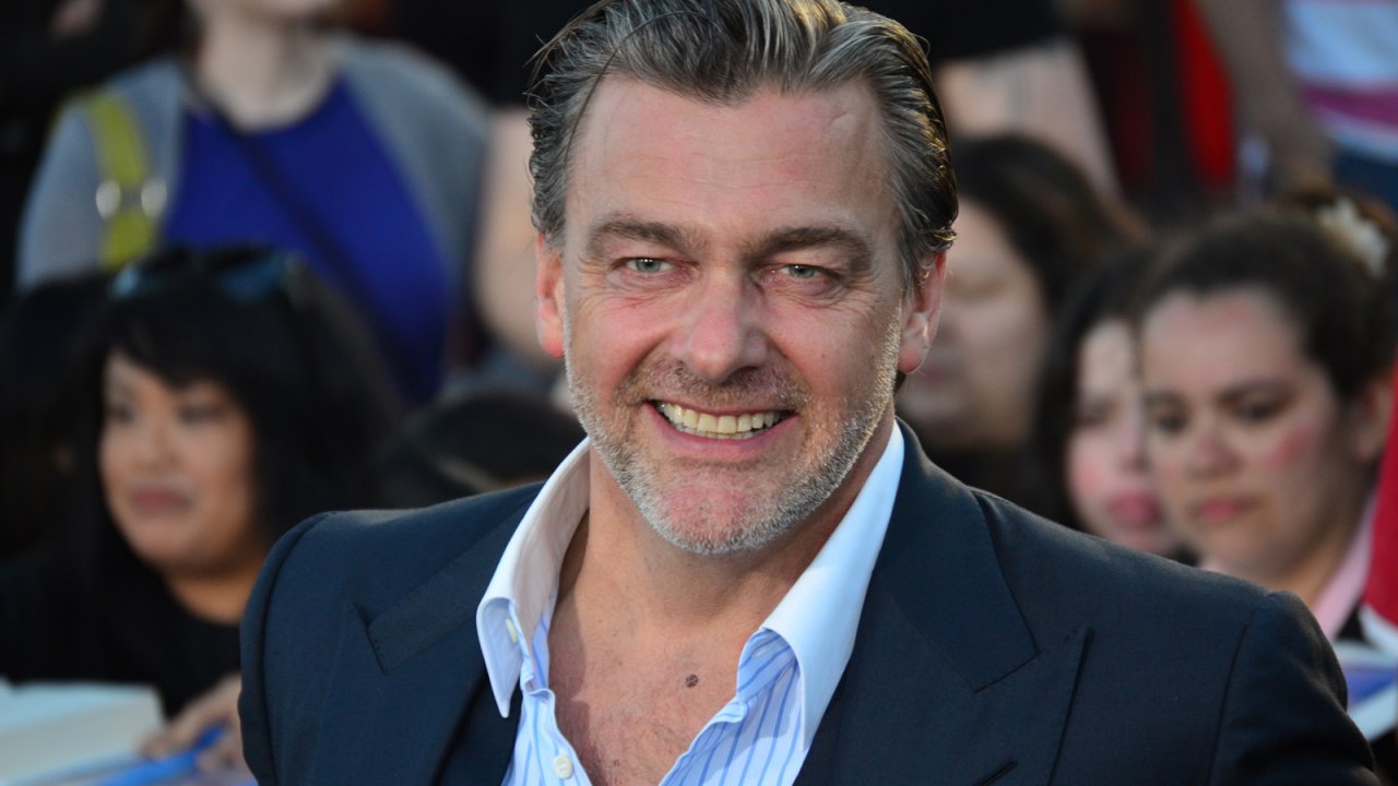 Ray Stevenson è morto a 58 anni, l'attore era a Ischia per girare un film