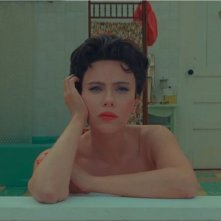 Asteroid City: Scarlett Johansson in una scena