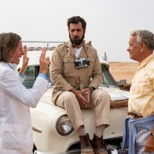 Asteroid City: Wes Anderson, Jason Schwartzman, Tom Hanks sul set