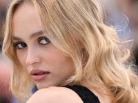 Lily-Rose Depp, la star di Nosferatu traumatizzata da uno dei film del padre Johnny Depp