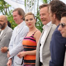 Asteroid City: Scarlett Johansson, Wes Anderson e il resto del cast a Cannes 2023