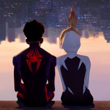 Spider-man: Across The Spider-Verse - un'immagine romantica di Miles Morales e Gwen Stacy