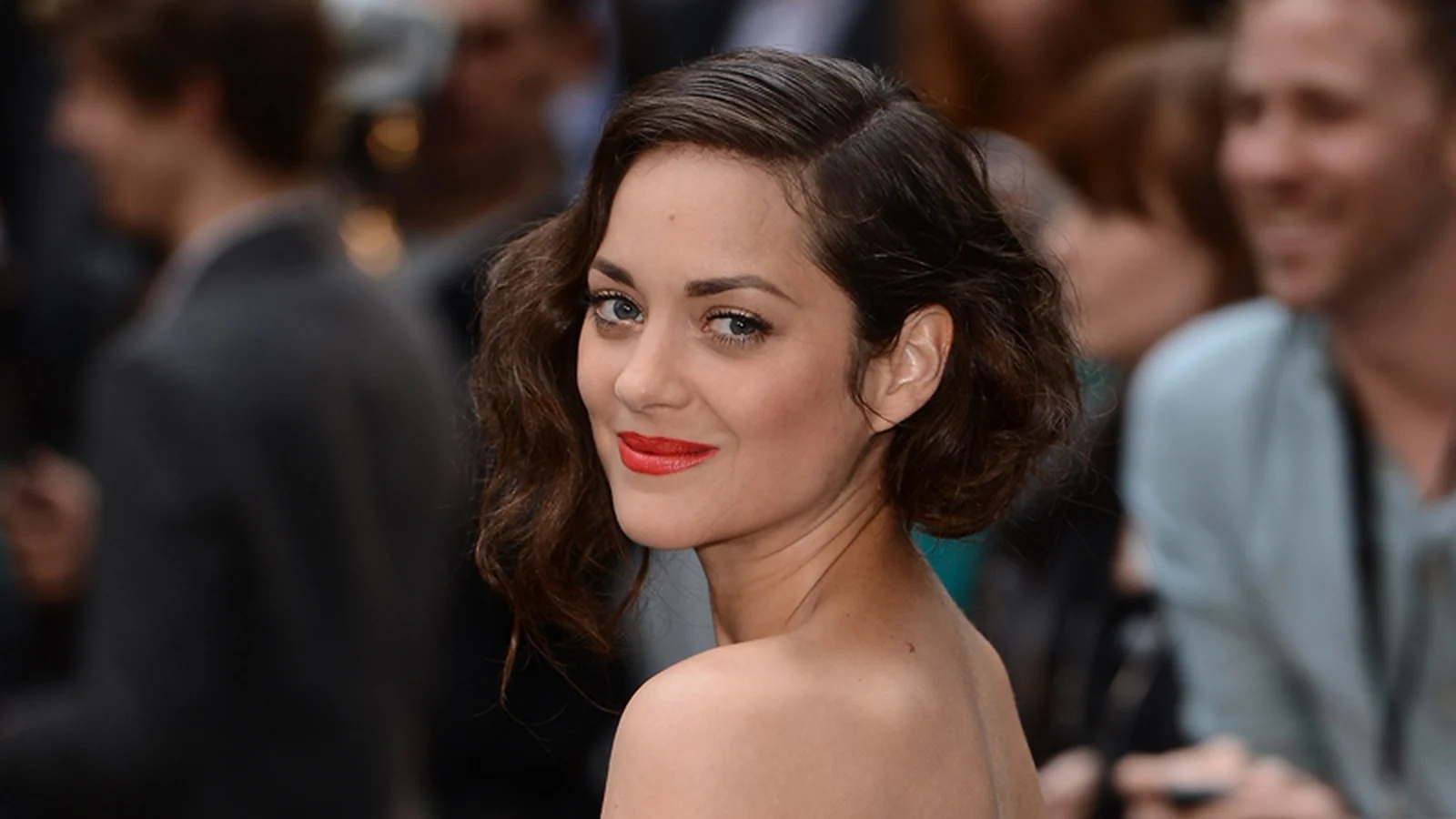 Marion Cotillard: 'Un regista mi ha manipolata e mi ha fatta sentire come un oggetto, l'ho odiato'