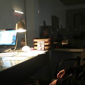 Adverse: un frame del film