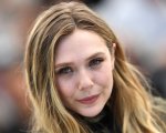 Elizabeth Olsen e il consiglio ai colleghi: 'Firmate il contratto per un solo film Marvel'