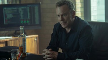 Estrelada por Kiefer Sutherland, 'Rabbit hole' não se sustenta