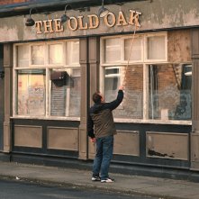 The Old Oak: una sequenza del film