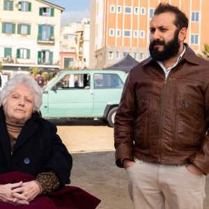 Pesci piccoli – Un'agenzia. Molte idee. Poco budget: Fabio Balsamo in una scena