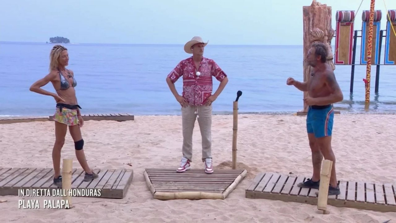 Isola dei Famosi 2023: Andrea Lo Cicero a Nathaly Caldonazzo: 'Fai la soubrette mancata'