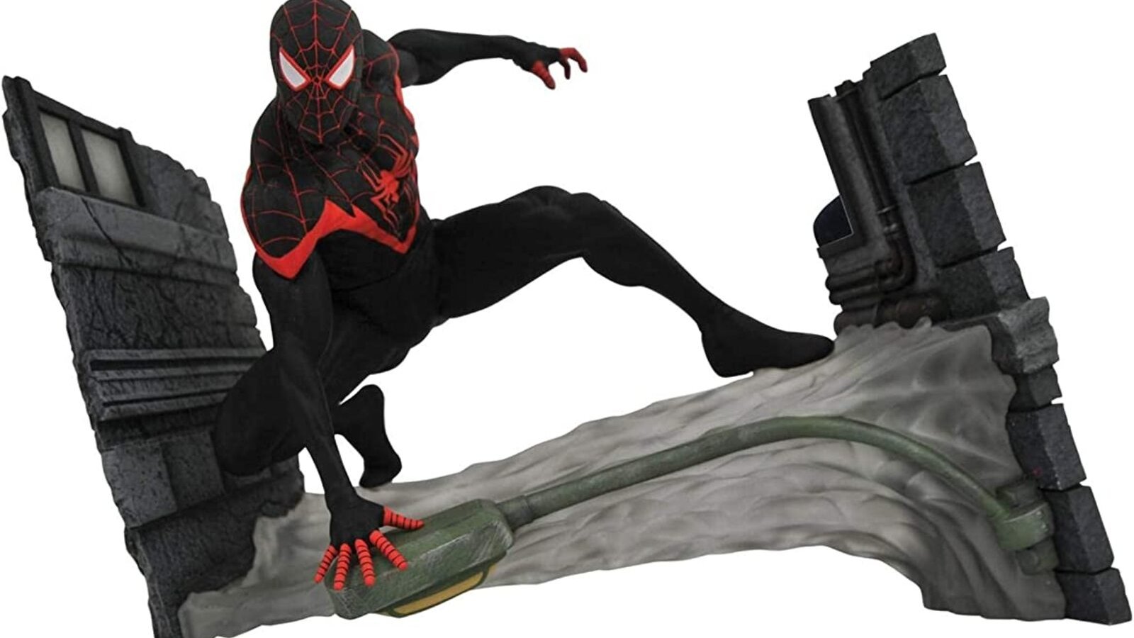Spider-Man: Across the Spider-Verse: l’incredibile action figure di Miles Morales è scontatissima su Amazon