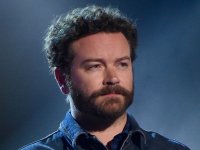 Danny Masterson è stato dichiarato colpevole di violenza sessuale, rischia 30 anni di carcere