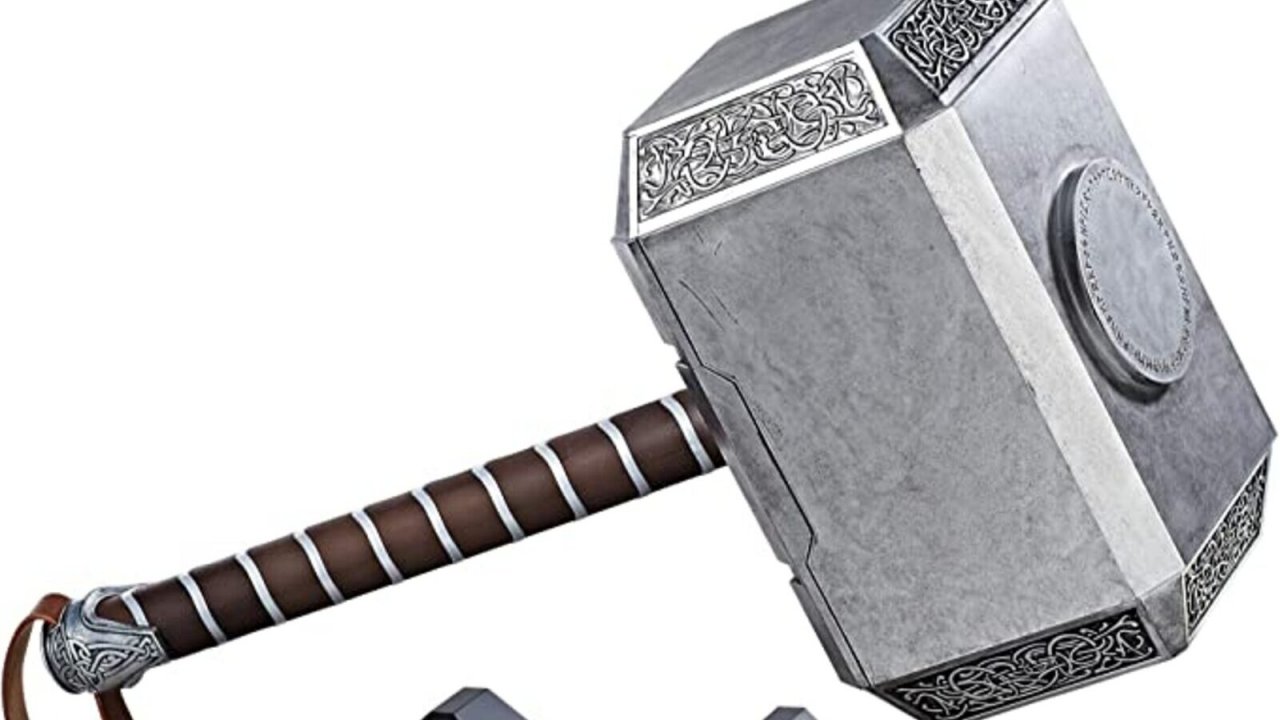 Marvel, il leggendario martello di Thor è a un prezzo pazzesco su Amazon