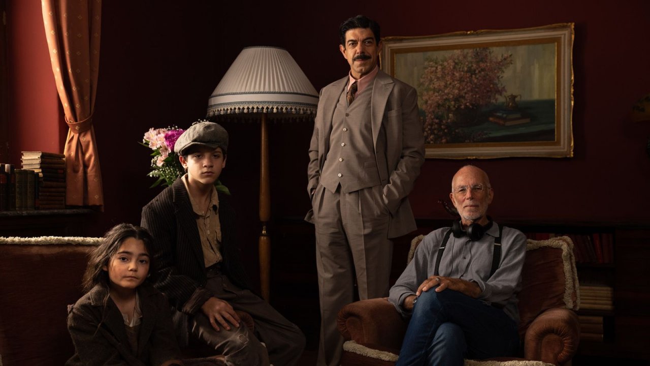 Gabriele Salvatores: iniziano le riprese del suo nuovo film Napoli - New York, con Pierfrancesco Favino (FOTO)