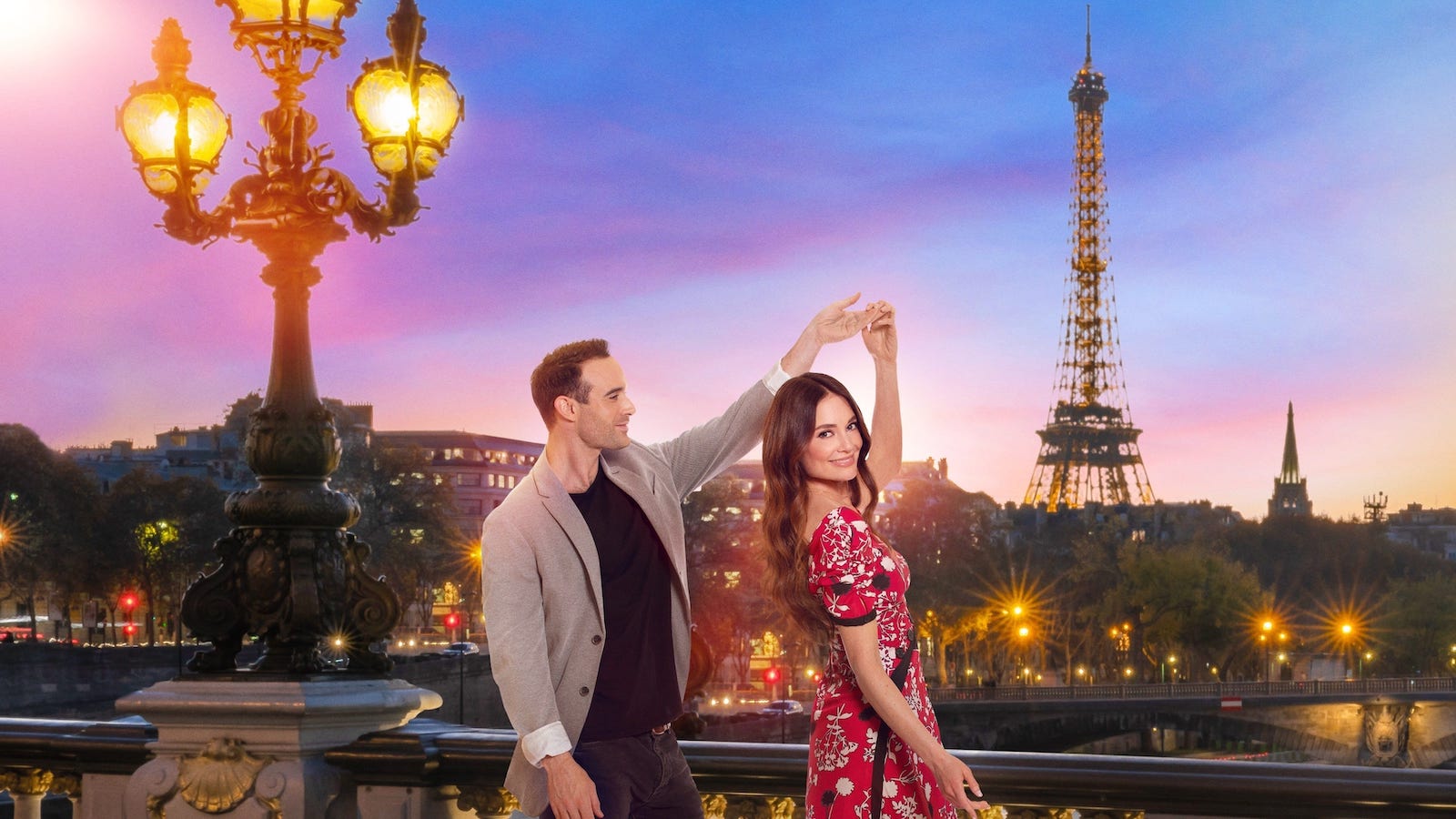 Sognando Parigi, la recensione: una commedia romantica nella città dell'amore