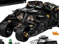 Batman: il set LEGO dell'iconica Batmobile dai film di Christopher Nolan è in offerta su Amazon