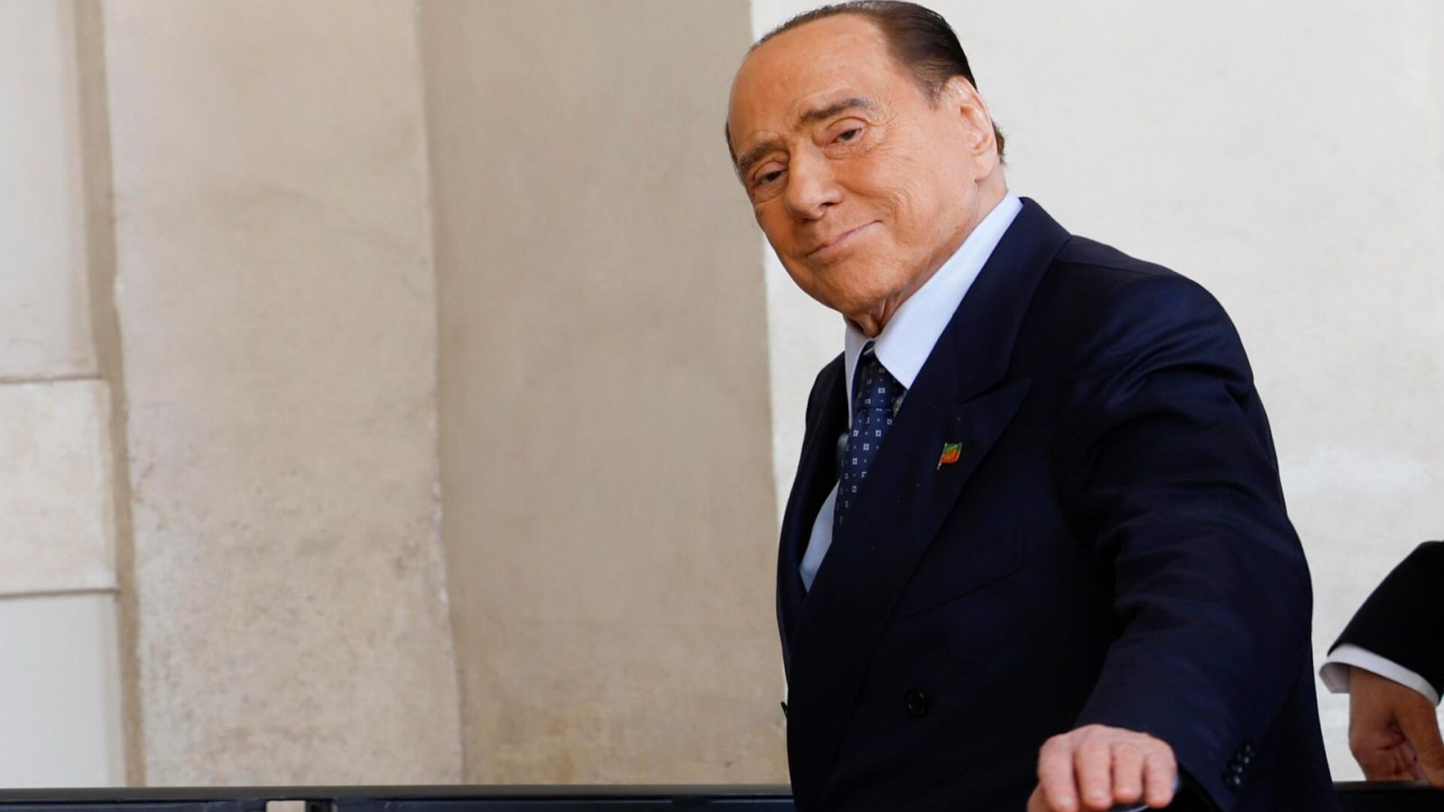 Silvio Berlusconi: come ha cambiato la tivù (e non solo) in Italia