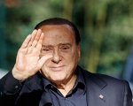 Morte di Silvio Berlusconi, L'isola dei Famosi non va in onda: come cambiano i palinsesti Rai e Mediaset