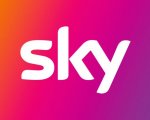 Sky cancella le celebrazioni per i suoi venti anni per rendere omaggio a Silvio Berlusconi